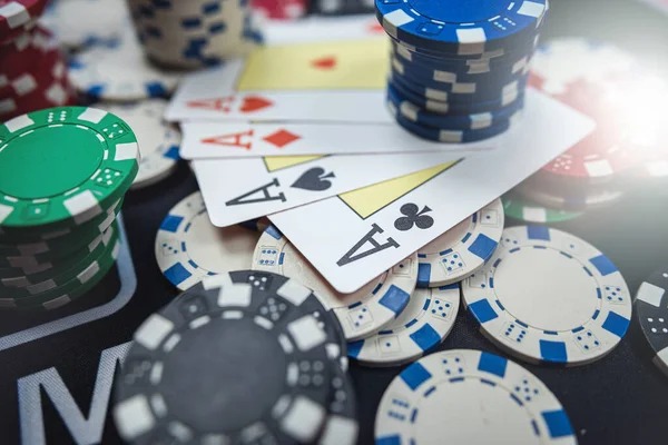 Live Three Card Poker table at soho303 with professional dealer and HD multi-camera broadcast