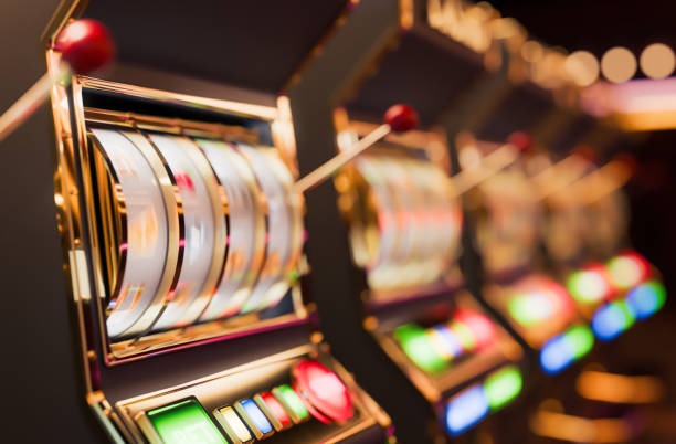 soho303 Three Card Poker studio with professional dealers, HD cameras, and live broadcast setup